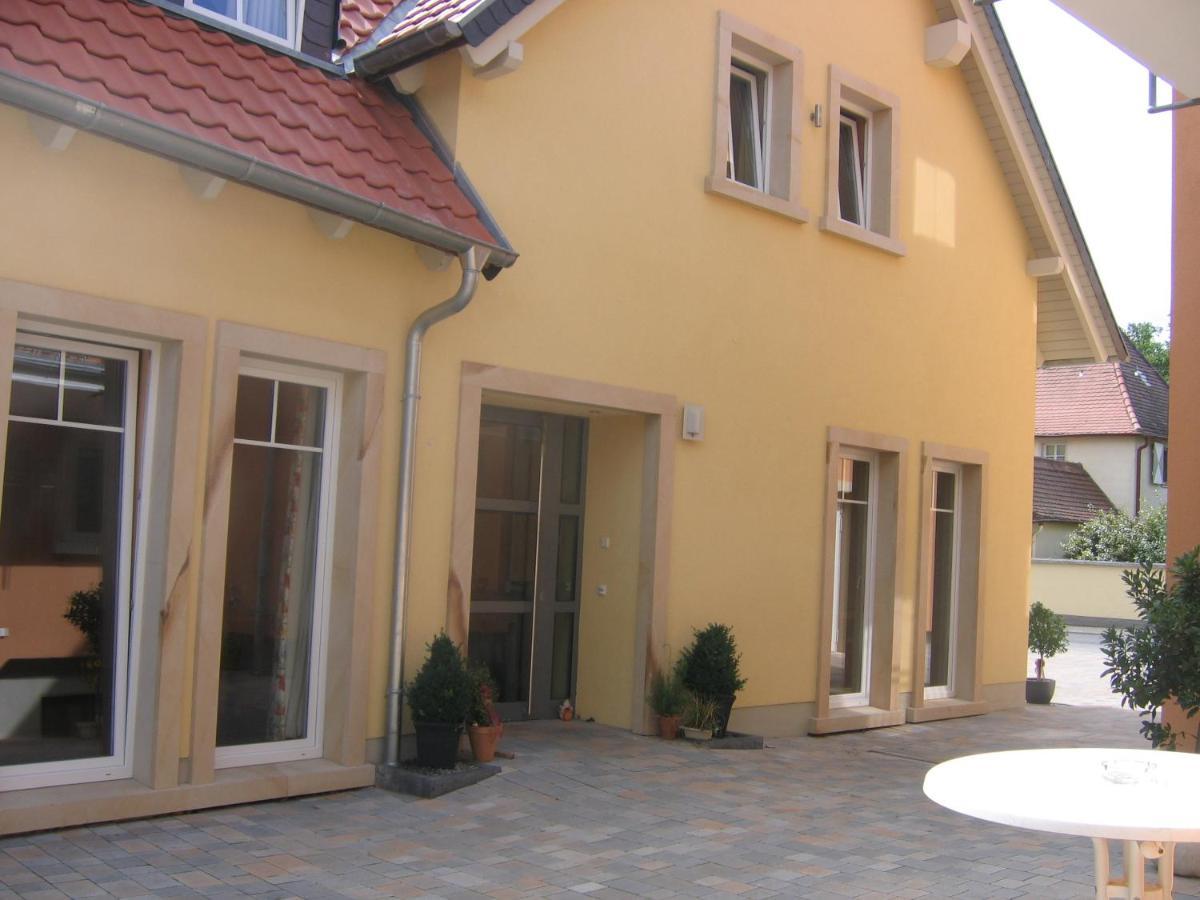 Gaestehaus Ressler Harxheim Exterior foto